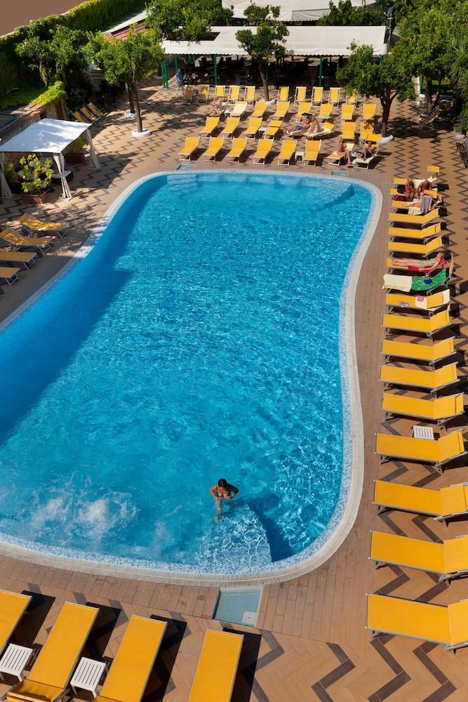 Grand Parco Del Sole 4* Sant'Agnello